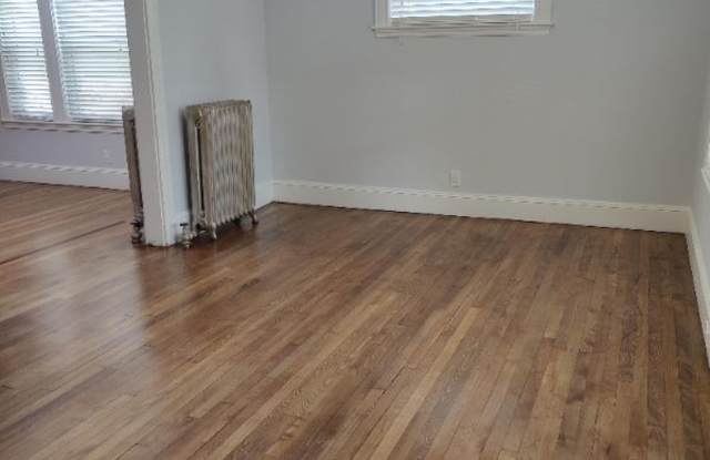 11 Gordon St 1