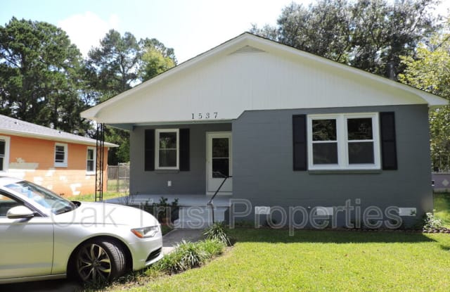 1537 Evergreen St - 1537 Evergreen Street, Charleston, SC 29407