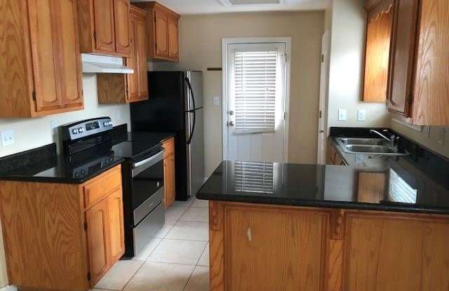 1700 W Douglas Avenue