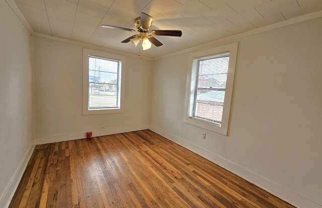 134 South Blackstock Road