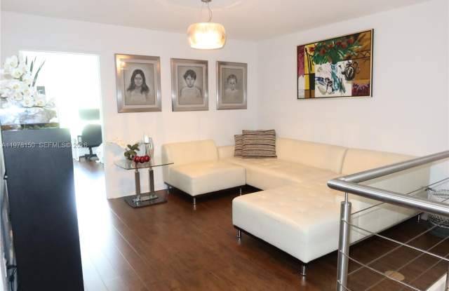 10923 NW 70th Street 10923, Doral, FL 33178