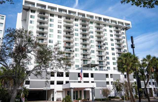 101 S GULFSTREAM AVENUE