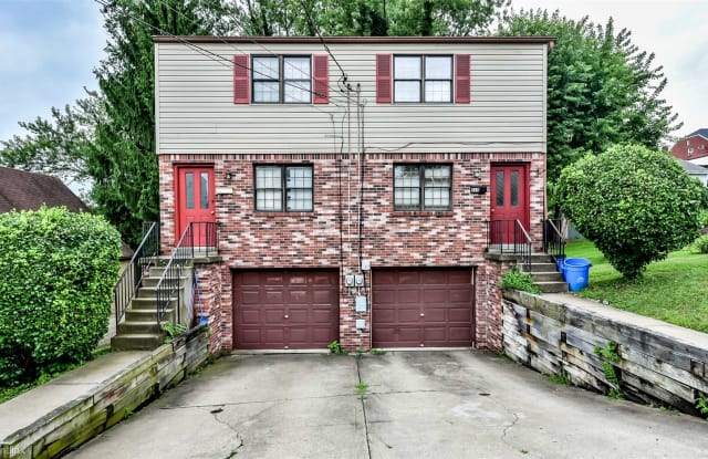 515 1/2 Barclay Ave - 515 Barclay Avenue, Forest Hills, PA 15221