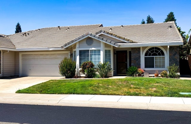 4505 Silvies Way - 4505 Silvies Way, Elk Grove, CA 95758