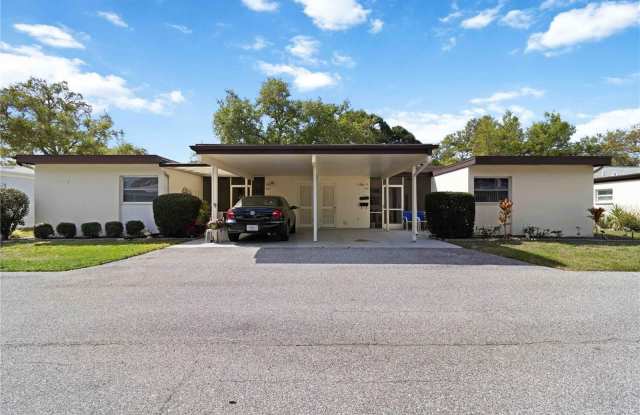 6215 GREEN VIEW Circle