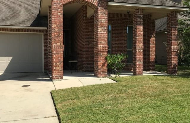 13879 Stone Gate Dr. - 13879 Stone Gate Drive, Baton Rouge, LA 70816