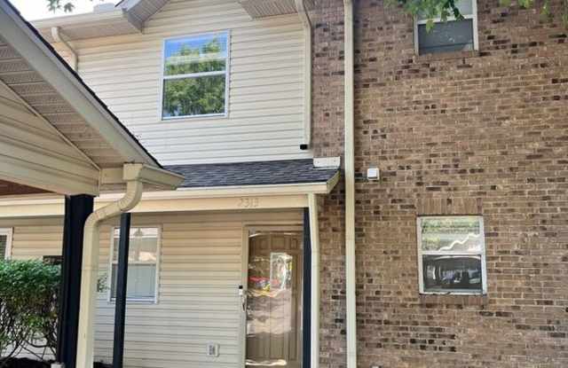 2313 Kennedy Ct