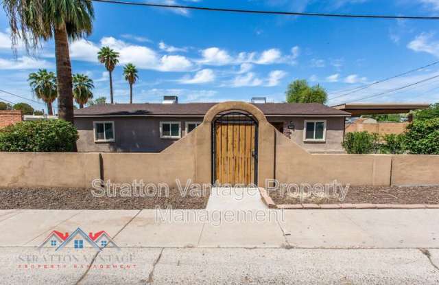 Photo of 2204 W Campbell Ave