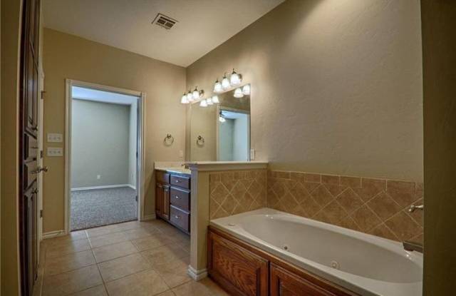 11326 Northwest 121st Place