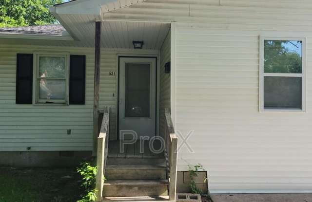 521 E 22nd