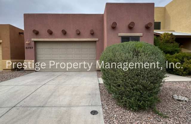 Photo of Beautiful Open/ Split floor plan home in Northwest Tucson!!