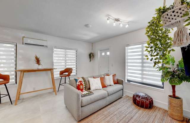 1502 Northeast 12th Street