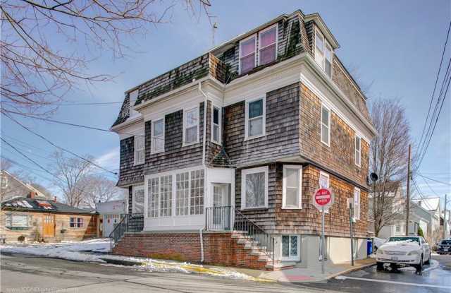 23 Warner Street