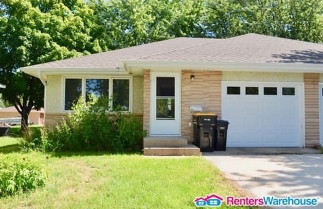 761 Shumway St S - 761 Shumway St S, Shakopee, MN 55379