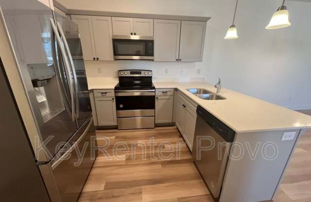 Photo of 1923 N 3410 W #201