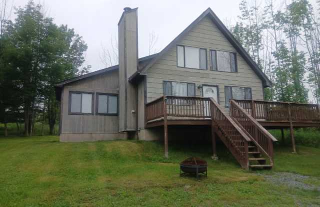 Photo of 20 Woodcrest Lane