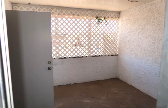 1938 North Spring - #202