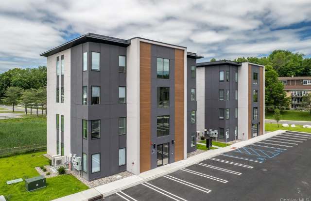 6 Giada Lane unit: 5