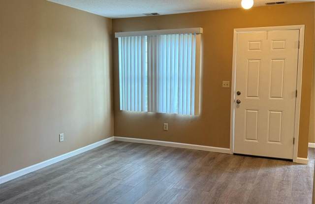 2805 Whispering Hills