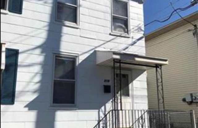 216 South 12th Street - 216 South 12th Street, Easton, PA 18042