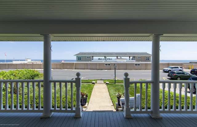 2007 Ocean Avenue