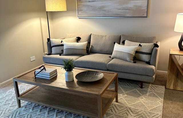 Photo of Fox Pointe Apartment Homes