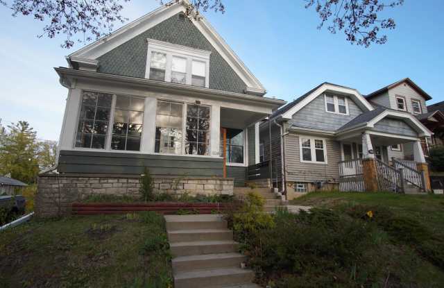 Photo of 3248 South Delaware Avenue