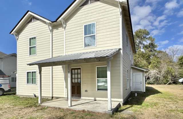 428 Winston Street - 1