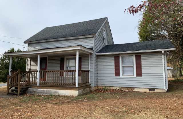 4598 South Amherst Highway