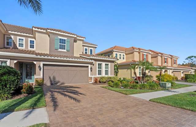 8711 TERRACINA LAKE DRIVE