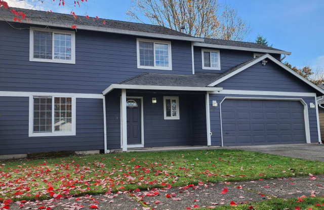 Wonderful 2 Story 3 Bed 2.5 Bath Home in Five Corners!