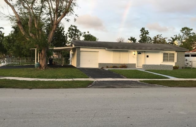 2741 Village Green Dr - 2741 Village Green Drive, Tamiami, FL 33175