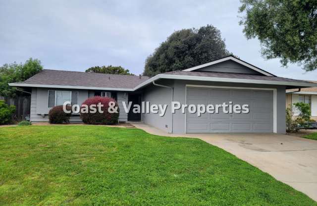 North Salinas Home FOR RENT! - 18549 Northridge Drive, Salinas, CA 93906