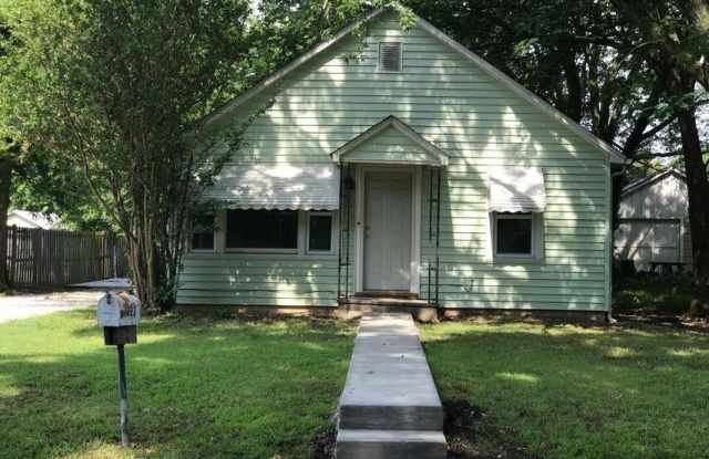 1222 S McKinley - 1222 South McKinley Avenue, Joplin, MO 64801