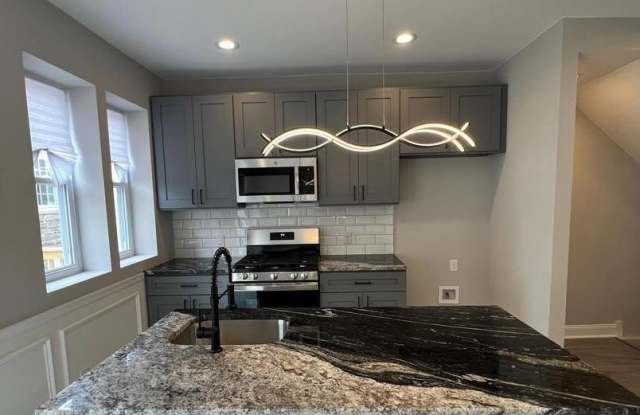 5528 LITCHFIELD STREET