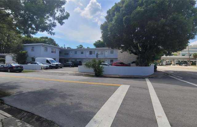 Photo of 2615 SW 22nd Ave