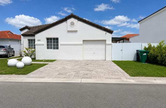 680 NW 124th Pl