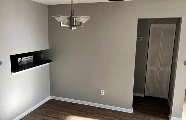 10722 CROWNGATE LANE