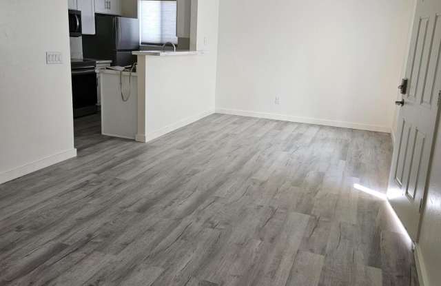 3420 S Clark Avenue unit: 2