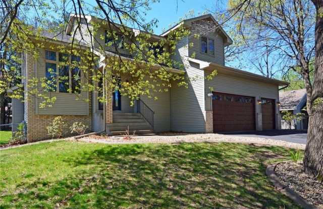 2276 130th Avenue NW