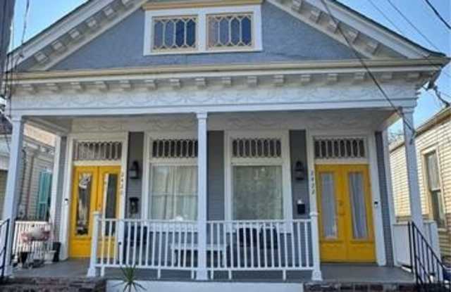 2422 GENERAL PERSHING Street