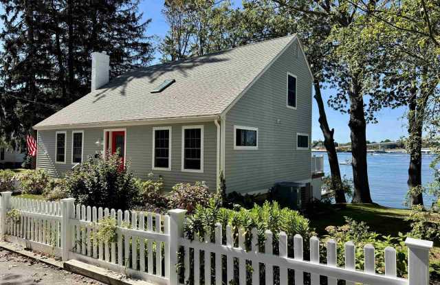 Photo of 34 Mendum Avenue