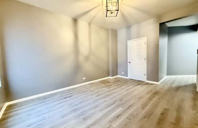 5733 South Calumet Avenue