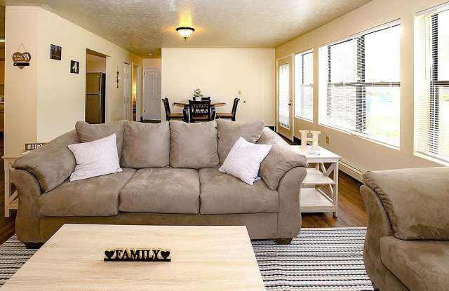 Photo of Parkstead Watertown at Thompson Park