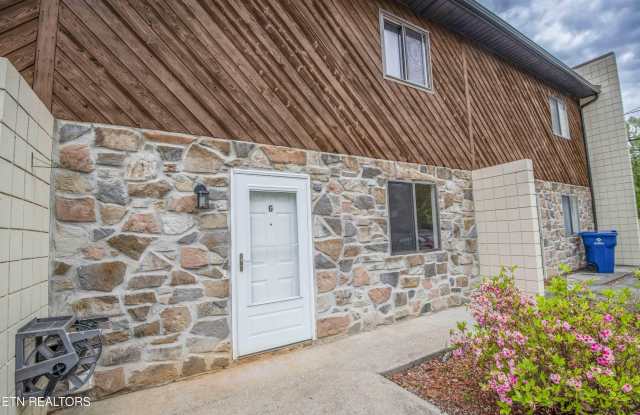 2705 Sood Rd unit: G