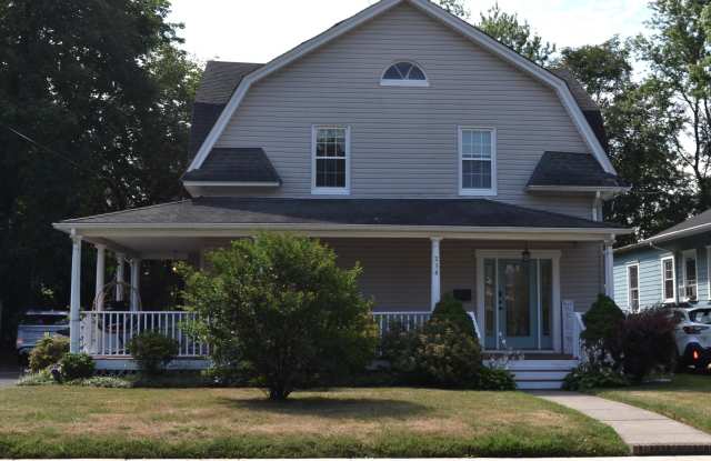 234 Vanderveer Place
