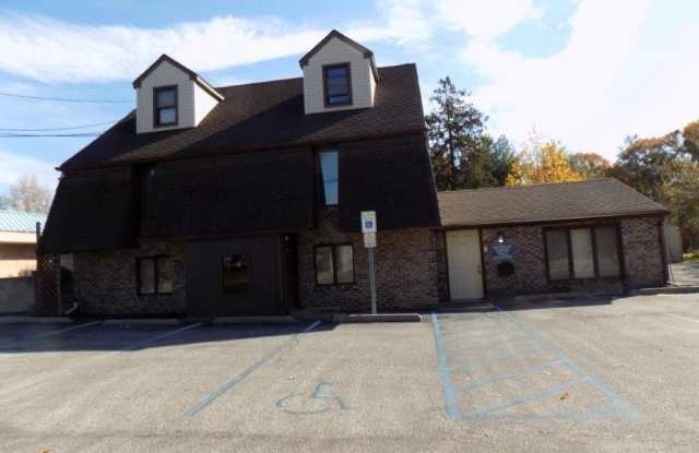 175 WHITE HORSE RD W