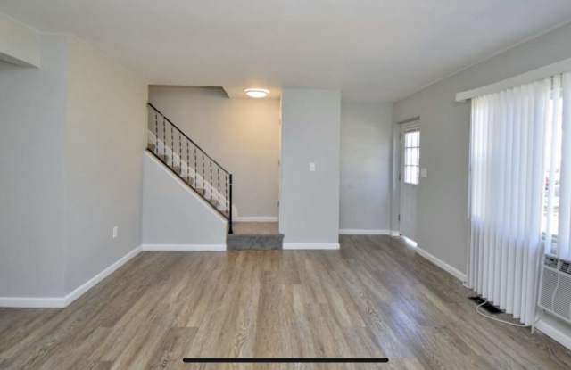 1391 A West Galbraith Rd - 2