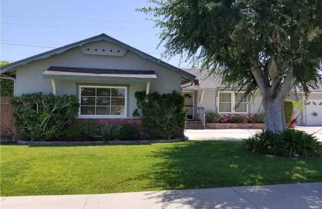 1275 Conway Avenue - 1275 Conway Avenue, Costa Mesa, CA 92626