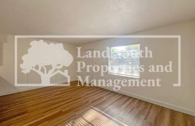 817 W. Carole Street